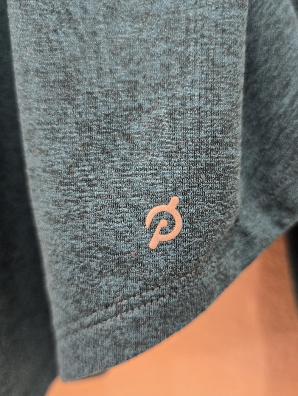 Peloton Dreamblend Pullover Hoodie in a blue heather color L - Picture 4 of 5